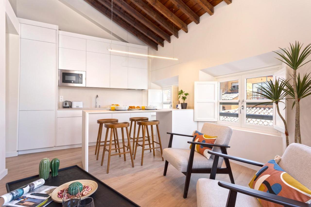 Apartamentos Thyssen Cisneros By Rent Me Málaga Dış mekan fotoğraf