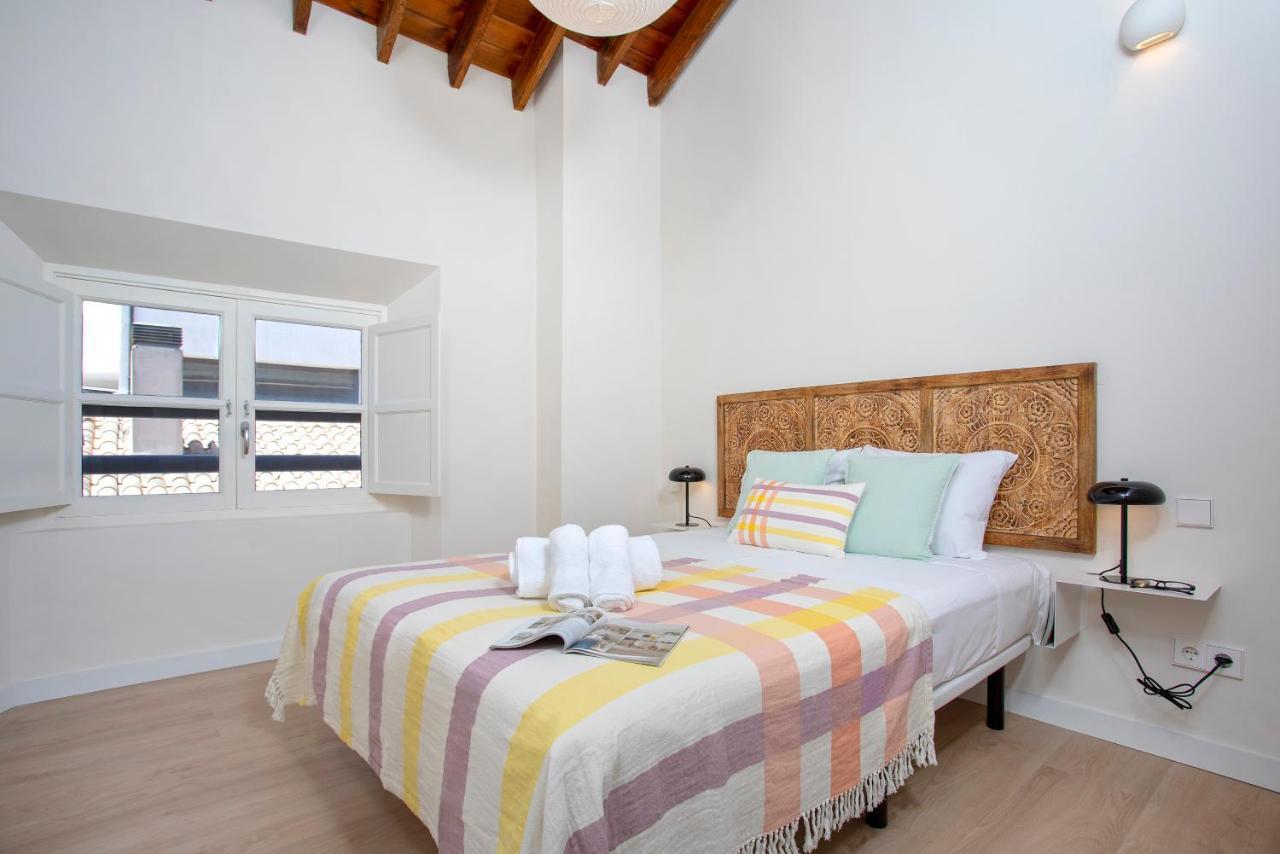 Apartamentos Thyssen Cisneros By Rent Me Málaga Dış mekan fotoğraf